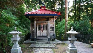 Yakushi Kokeshi Temple